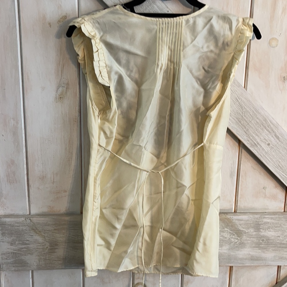 Cream top with Aztec pattern - Picture 2 of 2